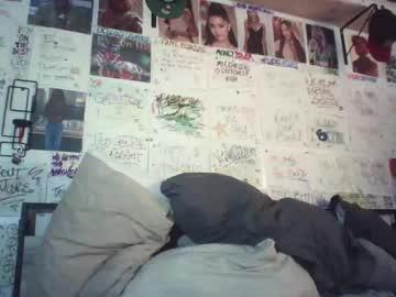 Watch dbeamon92 performing live on BoomCams free cam network