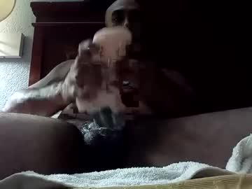 Watch ddyme210 performing live on BoomCams free cam network
