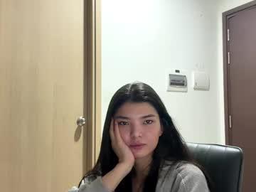 Watch deliaarnett performing live on BoomCams free cam network