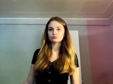 Watch deliamcchriston performing live on BoomCams free cam network