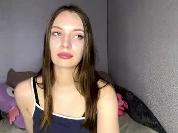 Watch denatruong performing live on BoomCams free cam network