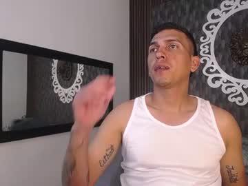 Watch dereck_smithh performing live on BoomCams free cam network