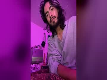 Watch derek_smoke performing live on BoomCams free cam network