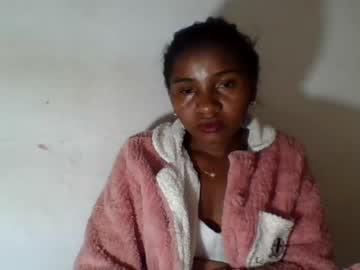 Watch diameroty performing live on BoomCams free cam network