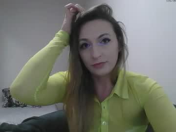 Watch dianabigboobs performing live on BoomCams free cam network