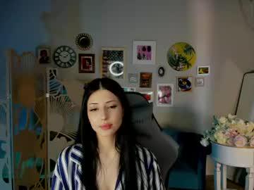 Watch dianarayy performing live on BoomCams free cam network