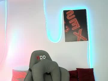 Watch dianinav performing live on BoomCams free cam network