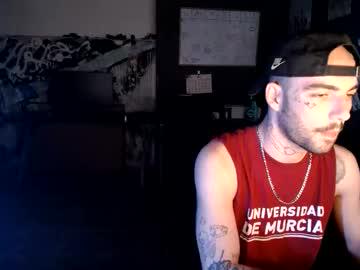 Watch didismurf02 performing live on BoomCams free cam network