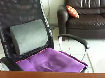 Watch didonc performing live on BoomCams free cam network