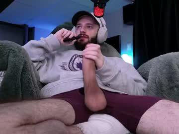 Watch digbicknik performing live on BoomCams free cam network