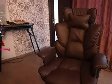 Watch diodoramag performing live on BoomCams free cam network