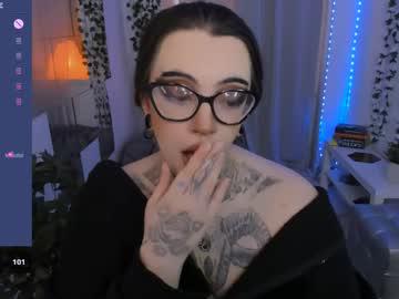 Watch dixipixi_ performing live on BoomCams free cam network