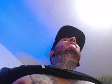 Watch doggiewoof performing live on BoomCams free cam network