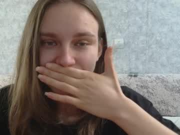 Watch dolcezza_ performing live on BoomCams free cam network