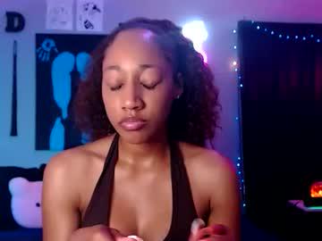 Watch dollfacebeauty_x performing live on BoomCams free cam network