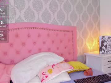 Watch dolly_kitter performing live on BoomCams free cam network