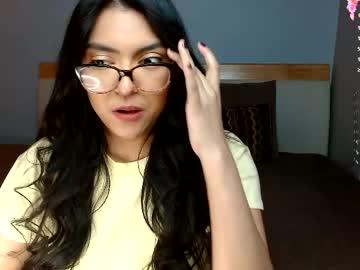 Watch dontbemina performing live on BoomCams free cam network