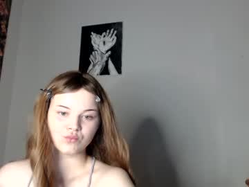 Watch doratixx0 performing live on BoomCams free cam network