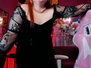 Watch doublee_trouble performing live on BoomCams free cam network