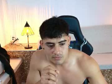 Watch drakee_wolf performing live on BoomCams free cam network