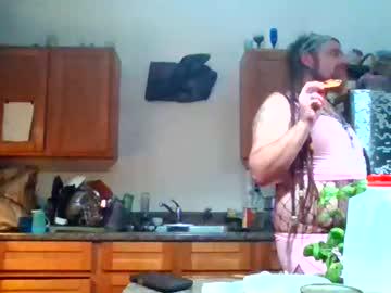 Watch dreadedchefloxxx performing live on BoomCams free cam network