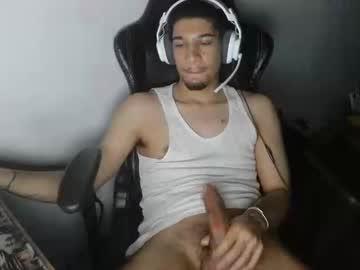 Watch eater4902 performing live on BoomCams free cam network