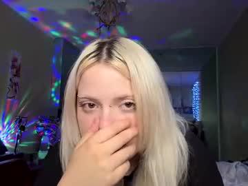 Watch ebonidorset performing live on BoomCams free cam network