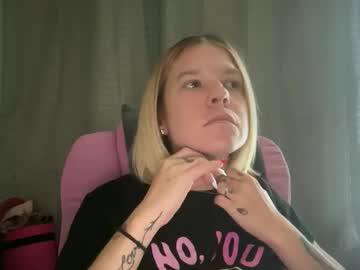 Watch ebony8ivory performing live on BoomCams free cam network