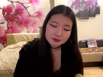 Watch edinabluett performing live on BoomCams free cam network