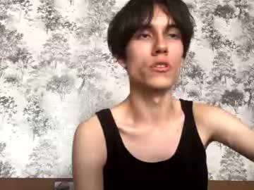 Watch eldir420 performing live on BoomCams free cam network