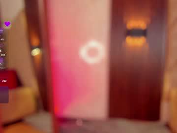 Watch electraraptiss performing live on BoomCams free cam network