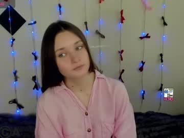 Watch elina_x performing live on BoomCams free cam network