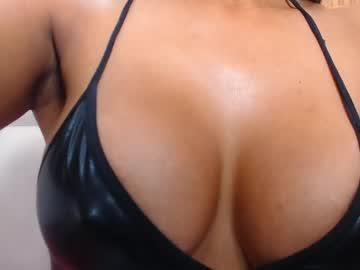 Watch elitenox performing live on BoomCams free cam network