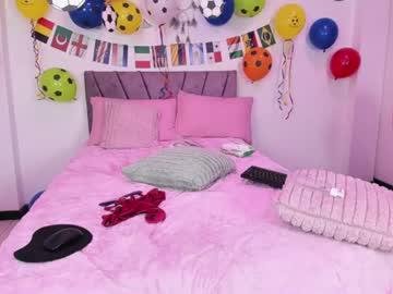 Watch elizabethss performing live on BoomCams free cam network