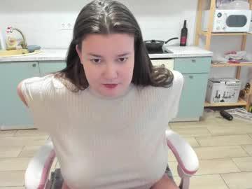 Watch elkapulka performing live on BoomCams free cam network