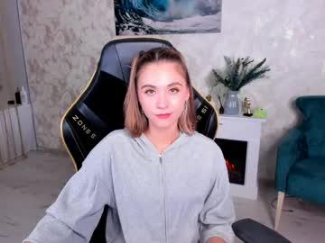 Watch ellacurtis performing live on BoomCams free cam network