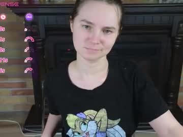 Watch ellie_babyy performing live on BoomCams free cam network