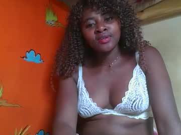 Watch ellodi performing live on BoomCams free cam network