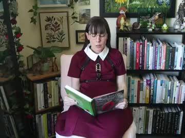 Watch ellynaomi performing live on BoomCams free cam network