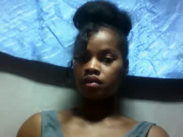 Watch elodie228680 performing live on BoomCams free cam network