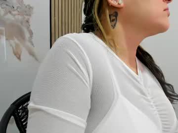 Watch emilia_betancourt0923 performing live on BoomCams free cam network
