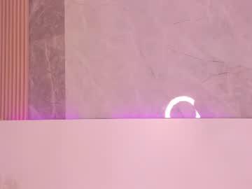 Watch emiliabell_ performing live on BoomCams free cam network