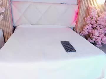 Watch emma__taylor__ performing live on BoomCams free cam network