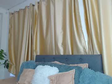 Watch emma_hassani performing live on BoomCams free cam network