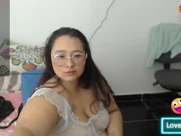 Watch emma_sswan1 performing live on BoomCams free cam network