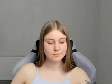 Watch emma_sweettyy performing live on BoomCams free cam network
