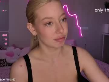 Watch emmaandjake performing live on BoomCams free cam network