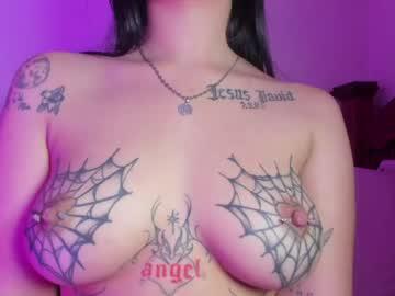 Watch emmajohanson performing live on BoomCams free cam network