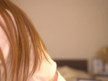 Watch emmiellee performing live on BoomCams free cam network