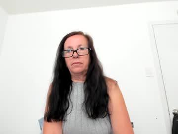 Watch energeticpeachgoddess performing live on BoomCams free cam network